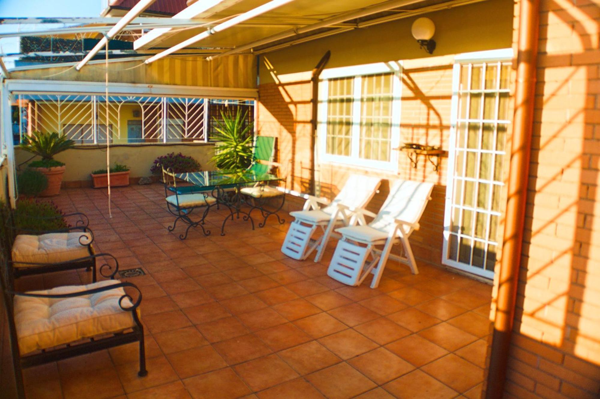 Tiziana's Terrace - Pet Friendly Rom
