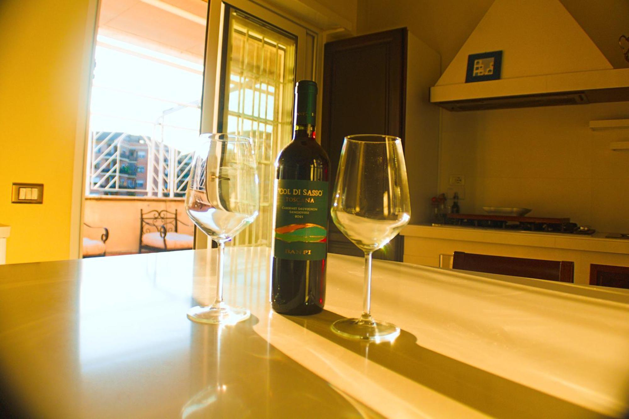 Tiziana's Terrace - Pet Friendly Apartment